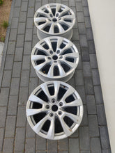 Load image into Gallery viewer, 1x Alufelge 17 Zoll 8.0" 5x120 49ET Glanz Silber 2H6601025A VW Amarok Rim Wheel FEL3630950852zk