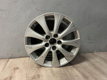 Laden Sie das Bild in den Galerie-Viewer, 1x Alufelge 17 Zoll 7.5&quot; 5x114.3 Lexus Gs Rim Wheel