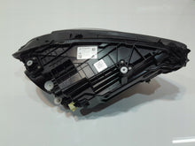 Laden Sie das Bild in den Galerie-Viewer, Frontscheinwerfer Mercedes-Benz W177 A1779065704 A1779065804 Full LED Ein Satz SCH1005619140xw