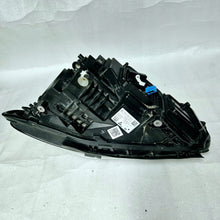 Laden Sie das Bild in den Galerie-Viewer, Frontscheinwerfer Mercedes-Benz W247 A2479062003 LED Rechts Headlight SCH9583502395fn