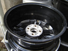 Laden Sie das Bild in den Galerie-Viewer, 1x Alufelge 16 Zoll 6.5&quot; 4x100 40ET Glanz Schwarz Opel Corsa Rim Wheel