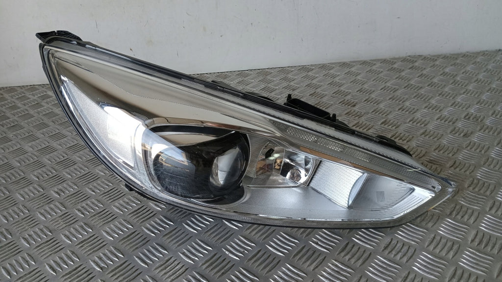 Frontscheinwerfer Ford Focus III F1EB-13D154-AB Xenon Rechts Headlight SCH6066151955ch