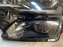 Laden Sie das Bild in den Galerie-Viewer, Frontscheinwerfer Skoda Karoq 57B941035B Links Scheinwerfer Headlight SCH7257897812hy