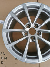 Laden Sie das Bild in den Galerie-Viewer, 1x Alufelge 17 Zoll 7.5" 5x112 36ET 4K0601025 Audi A6 C8 Rim Wheel FEL9930500131na