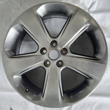 Laden Sie das Bild in den Galerie-Viewer, 1x Alufelge 18 Zoll 7.0" 5x105 38ET Matt Silber 95181586 Opel Mokka Rim Wheel FEL7734703880yg