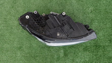 Laden Sie das Bild in den Galerie-Viewer, Frontscheinwerfer Audi 4KE941040D Rechts Scheinwerfer Headlight SCH8942501555xd