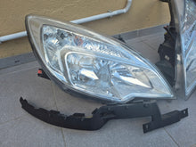 Laden Sie das Bild in den Galerie-Viewer, Frontscheinwerfer Opel Meriva A B 13253630 Rechts Scheinwerfer Headlight SCH3362046196ea