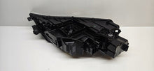 Laden Sie das Bild in den Galerie-Viewer, Frontscheinwerfer Skoda Octavia III 5E1941015D LED Links Scheinwerfer Headlight SCH7439323540yh