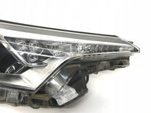 Laden Sie das Bild in den Galerie-Viewer, Frontscheinwerfer Toyota Chr C-Hr 81110F4031 Rechts Scheinwerfer Headlight SCH7427407016ak