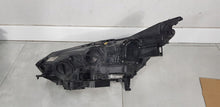 Laden Sie das Bild in den Galerie-Viewer, Frontscheinwerfer Ford Focus C-Max F1CB13D152-AF Xenon Rechts Headlight