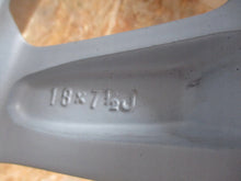 Load image into Gallery viewer, 1x Alufelge 18 Zoll 7.5" 6x139.7 25ET XGR2963 Toyota Hilux Rim Wheel FEL2485850239on