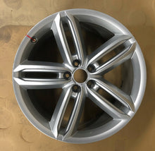 Laden Sie das Bild in den Galerie-Viewer, 1x Alufelge 20 Zoll 8.5&quot; 5x112 43ET Glanz Silber 4G9601025G Audi Rim Wheel