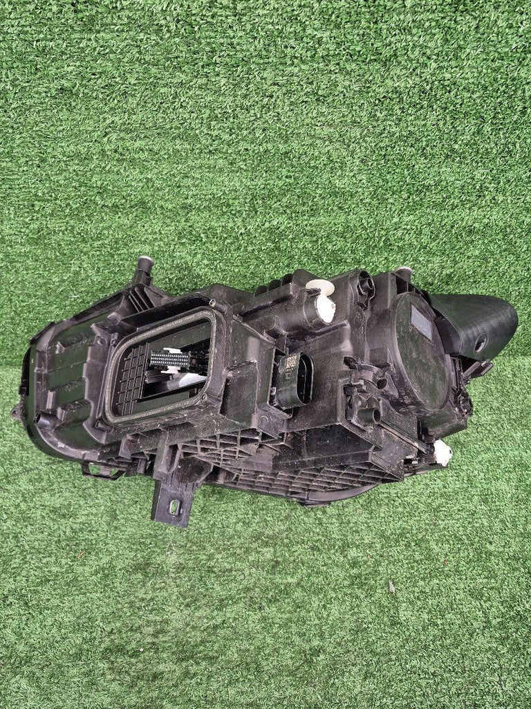 Frontscheinwerfer Mercedes-Benz W247 A2479065803 LED Rechts Headlight SCH2959629635yx