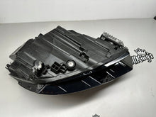 Load image into Gallery viewer, Frontscheinwerfer Audi A6 C8 4K0941033 LED Links Scheinwerfer Headlight