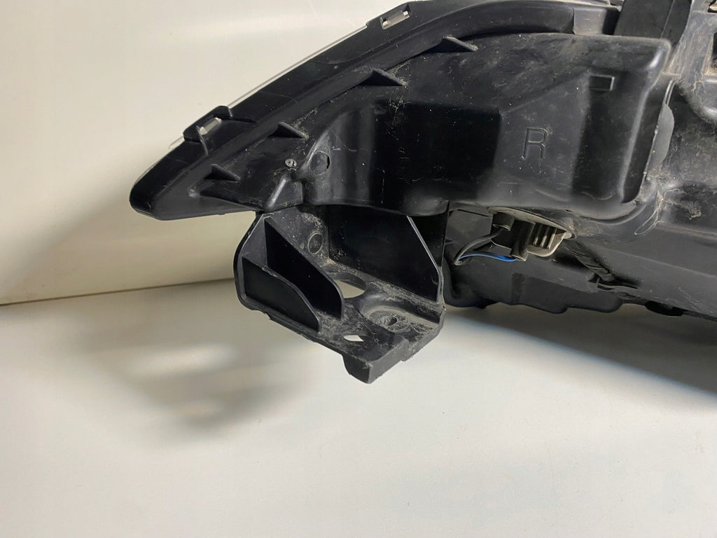 Frontscheinwerfer Mitsubishi Outlander 8301C854 LED Rechts Headlight