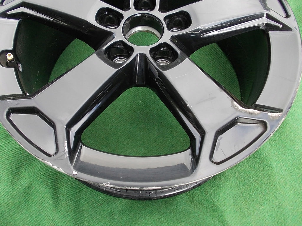 1x Alufelge 17 Zoll 7.0" 5x112 45ET Glanz Schwarz 81A071497AAX1 Audi Q2