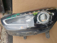 Load image into Gallery viewer, Frontscheinwerfer Hyundai I I40 92101-3Z560 F05LF0504Q Links Headlight SCH5687306110od