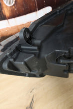 Laden Sie das Bild in den Galerie-Viewer, Frontscheinwerfer VW Touareg 7P1941031 Xenon Links Scheinwerfer Headlight SCH5863111967ks
