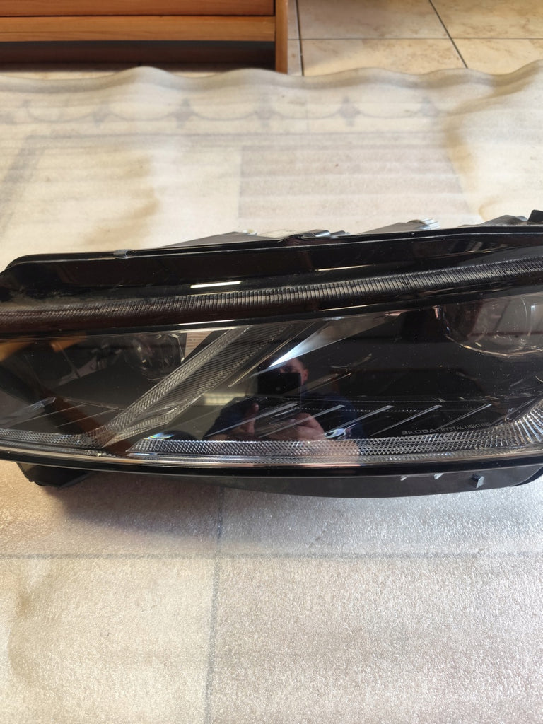 Frontscheinwerfer Skoda Octavia IV 5E4941015A Links Scheinwerfer Headlight SCH6347439451yy