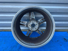 Laden Sie das Bild in den Galerie-Viewer, 1x Alufelge 18 Zoll 8W0601025EC Audi A4 B9 Rim Wheel FEL8011937381el