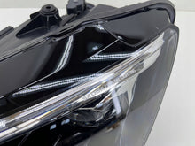 Laden Sie das Bild in den Galerie-Viewer, Frontscheinwerfer Skoda Scala 657941015A Full LED Links Scheinwerfer Headlight SCH6827160303pm