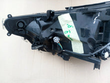 Load image into Gallery viewer, Frontscheinwerfer Toyota V Rechts Scheinwerfer Headlight SCH3249266994sg