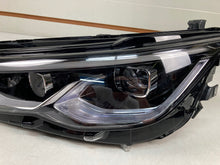 Laden Sie das Bild in den Galerie-Viewer, Frontscheinwerfer VW Golf VIII 5H1941035J Full LED Links Scheinwerfer Headlight