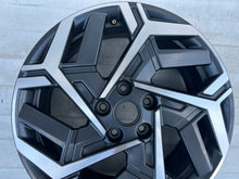 Load image into Gallery viewer, 1x Alufelge 18 Zoll 7.0" 5x114.3 50ET 52910DF600 Hyundai Kona Rim Wheel FEL8806868005du