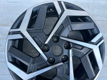 Load image into Gallery viewer, 1x Alufelge 18 Zoll 7.0" 5x114.3 50ET 52910DF600 Hyundai Kona Rim Wheel FEL8806868005du