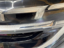 Laden Sie das Bild in den Galerie-Viewer, Frontscheinwerfer Renault I 260600907R Links Scheinwerfer Headlight SCH6305480163nk