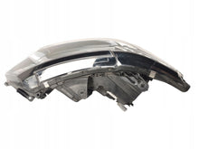 Laden Sie das Bild in den Galerie-Viewer, Frontscheinwerfer Mitsubishi Outlander III ECM92122E20 17828565445 LED Rechts