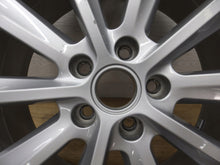 Load image into Gallery viewer, 1x Alufelge 17 Zoll 6.5&quot; 5x112 41ET Glanz Silber 3G0601025C VW Passat B8