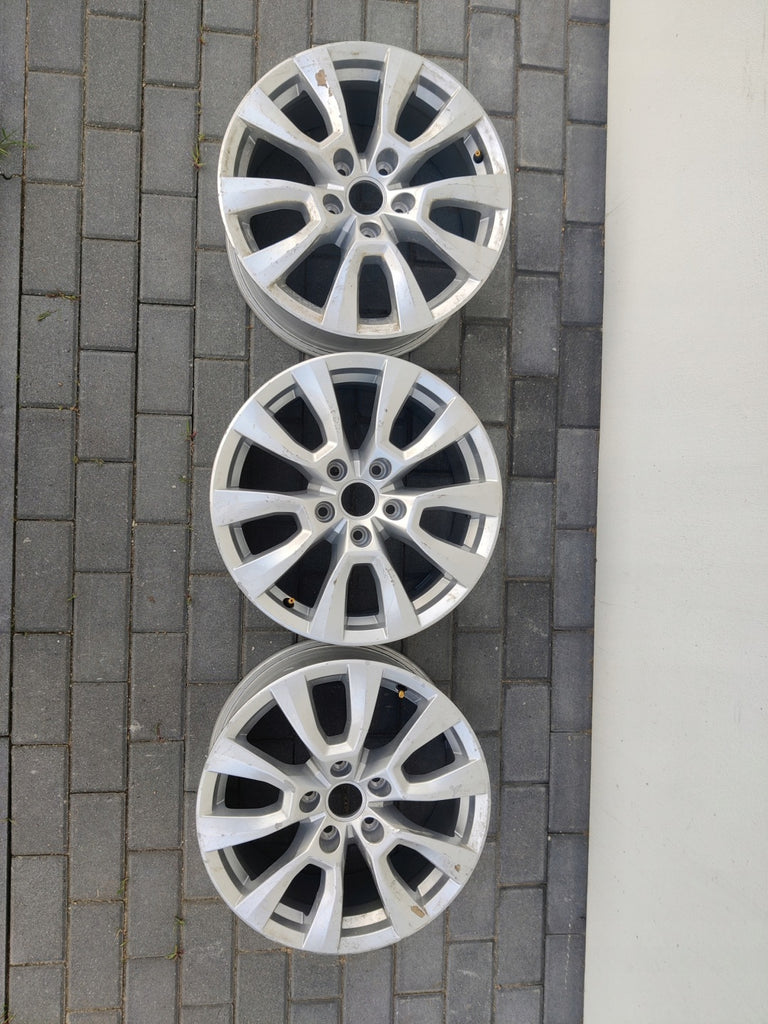 1x Alufelge 17 Zoll 8.0" 5x120 49ET Glanz Silber 2H6601025A VW Amarok Rim Wheel FEL3630950852zk