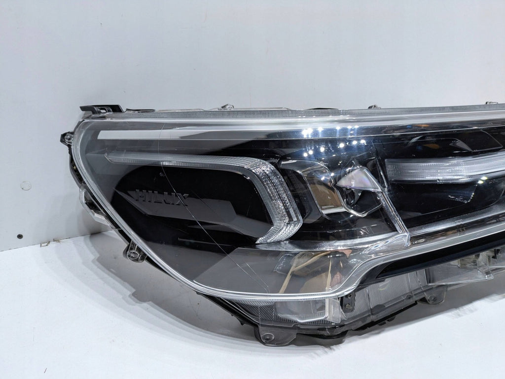 Frontscheinwerfer Toyota Hilux VIII Rechts Scheinwerfer Headlight SCH2296730960hm