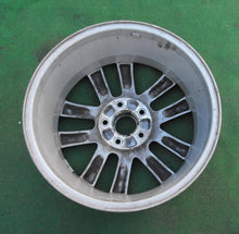 Load image into Gallery viewer, 1x Alufelge 17 Zoll 7.0" 5x110 35ET Glanz Grau 13211620 Opel Astra H Zafira B FEL8012014033qa