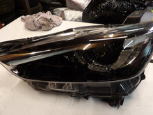 Laden Sie das Bild in den Galerie-Viewer, Frontscheinwerfer Mazda Cx3 Links Scheinwerfer Headlight