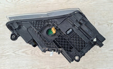 Laden Sie das Bild in den Galerie-Viewer, Frontscheinwerfer Skoda Superb III 3V1941015B LED Ein Stück (Rechts oder Links)