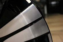 Load image into Gallery viewer, 1x Alufelge 17 Zoll 7.0&quot; 5x112 44 5ET A2064017100 Mercedes-Benz W206 Rim Wheel