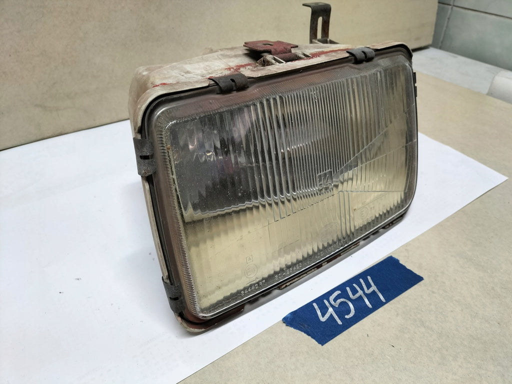Frontscheinwerfer Ford Sierra Links Scheinwerfer Headlight SCH5671690470fk