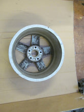 Laden Sie das Bild in den Galerie-Viewer, 1x Alufelge 16 Zoll 7.0&quot; 5x112 46ET Glanz Silber 8K0071496 Audi Rim Wheel