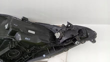 Laden Sie das Bild in den Galerie-Viewer, Frontscheinwerfer Honda Jazz III RAF12224 Links Scheinwerfer Headlight SCH8105844199ib