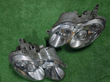 Laden Sie das Bild in den Galerie-Viewer, Frontscheinwerfer Mercedes-Benz Clk Xenon Ein Satz Scheinwerfer Headlight SCH1967089012uc