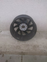 Load image into Gallery viewer, 1x Alufelge 17 Zoll 8.0&quot; 5x112 VW Scirocco Passat Golf Vii Rim Wheel