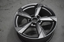 Load image into Gallery viewer, 1x Alufelge 18 Zoll 8.0&quot; 5x112 39ET Glanz Silber 4K0601025 Audi A6 C8 Rim Wheel