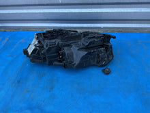 Load image into Gallery viewer, Frontscheinwerfer Skoda Octavia I 5E4941010 Rechts Scheinwerfer Headlight SCH5490629311up