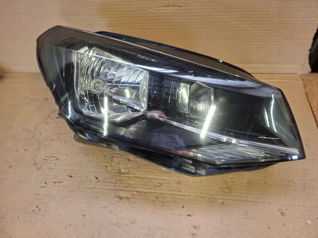 Frontscheinwerfer VW Caddy III 2K1941016A 1ED01228602 Rechts Headlight SCH8321773047hm