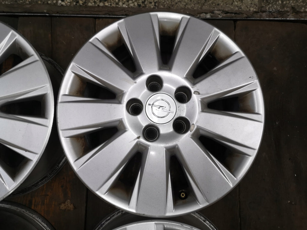 4x Alufelge 16 Zoll 6.5" 5x110 41ET Silber Opel Rim Wheel FEL5895549620ip