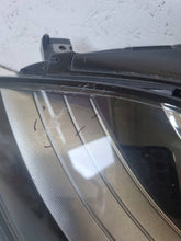 Laden Sie das Bild in den Galerie-Viewer, Frontscheinwerfer Tesla Model 3 1077375-50-B Links Scheinwerfer Headlight