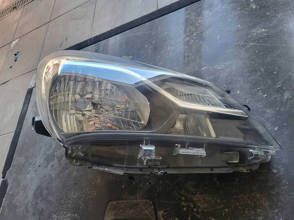 Frontscheinwerfer Toyota Yaris Vorderseite Scheinwerfer Headlight