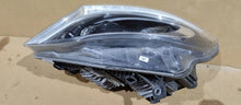 Laden Sie das Bild in den Galerie-Viewer, Frontscheinwerfer Mercedes-Benz W447 A4479061401 Links Scheinwerfer Headlight SCH3616489709ss